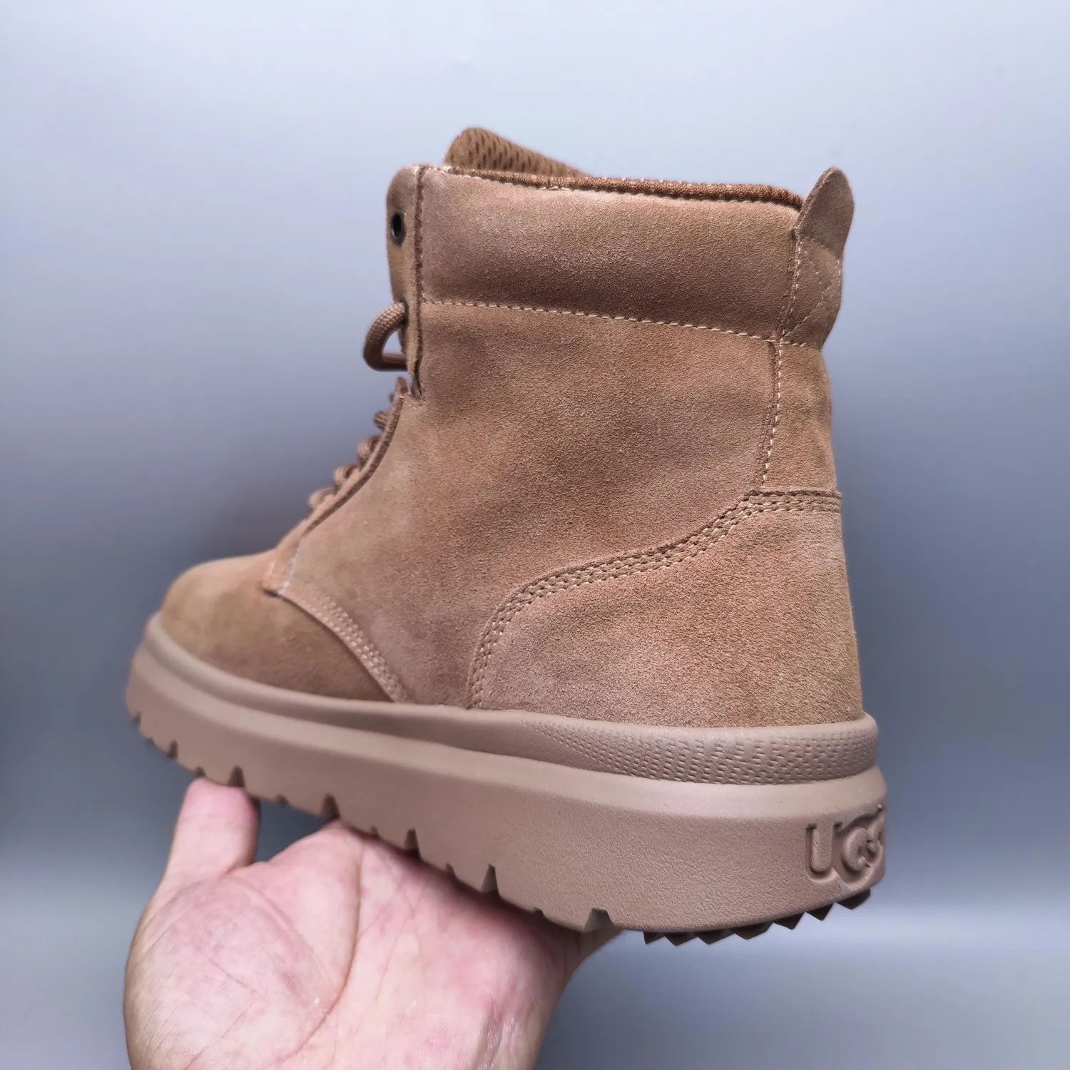 💰680 UGG sheepskin one-piece snow boots for men 3750 lace-up casual mid-calf boots Color: maroon Size: 39-45